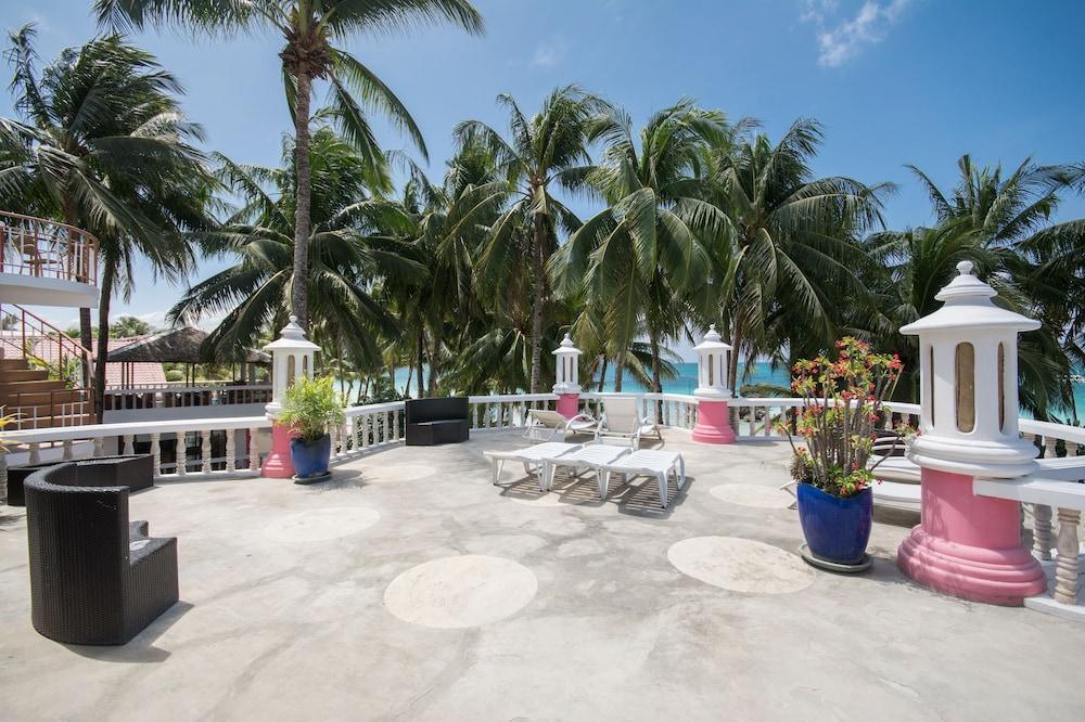 Nigi Nigi Too Beach Resort Balabag  Exterior photo