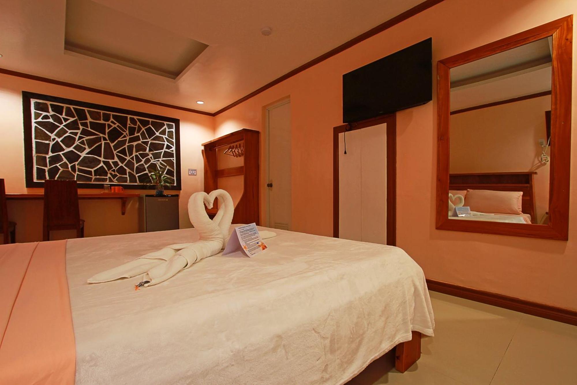 Nigi Nigi Too Beach Resort Balabag  Exterior photo